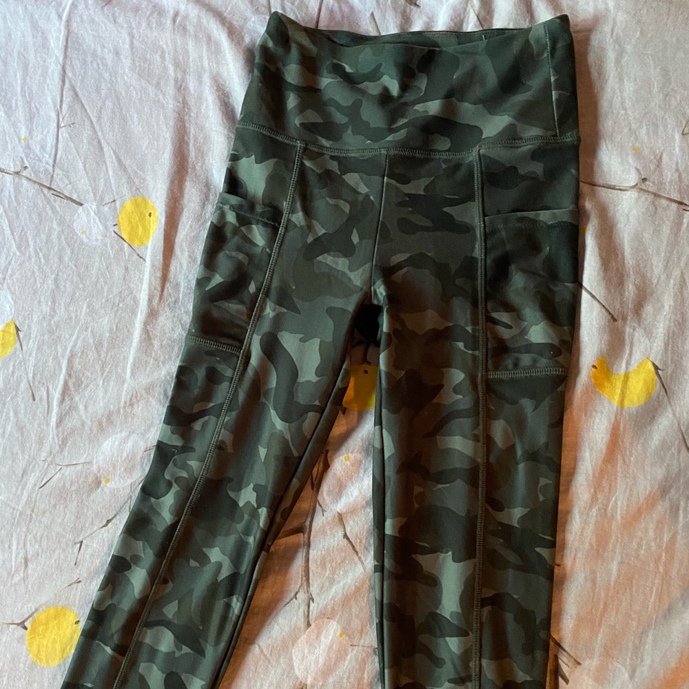 High waisted leggings